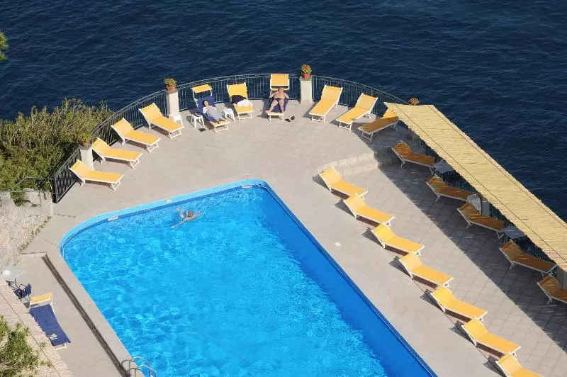 Отель Belvedere