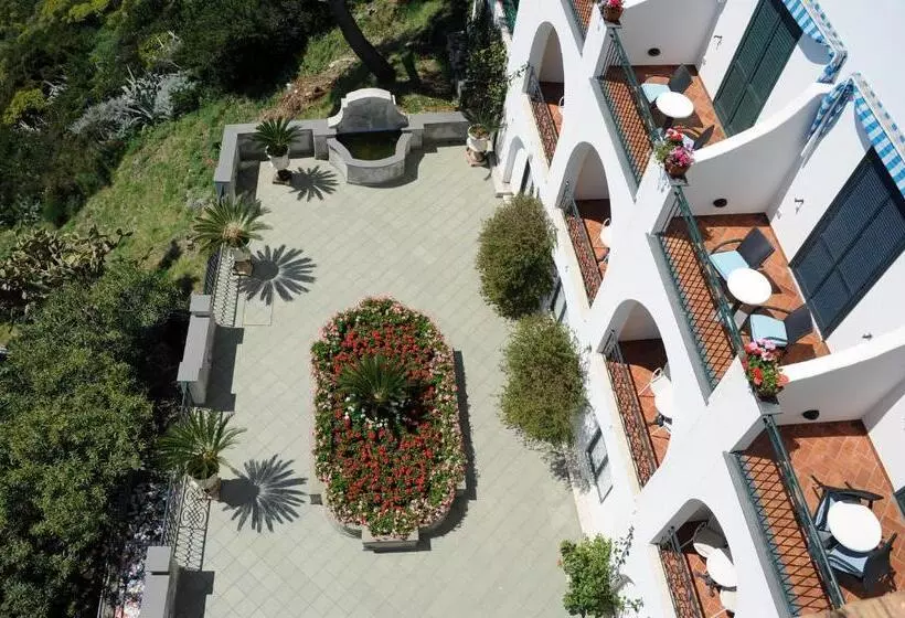 Отель Belvedere