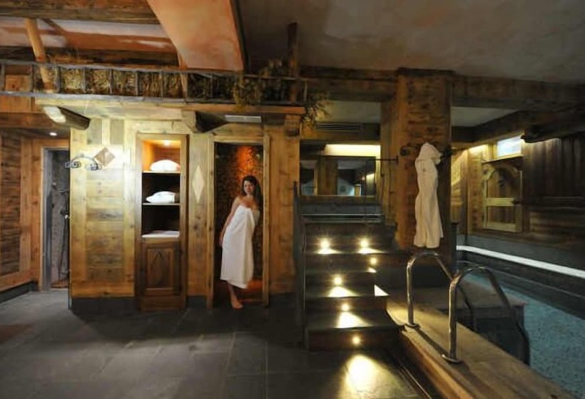 هتل Excelsior Planet