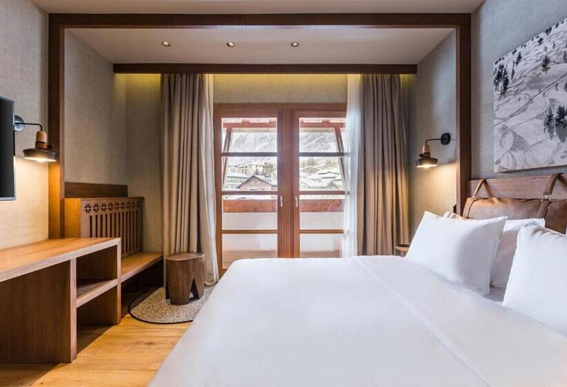 Grand Hotel Savoia Cortina D Ampezzo, A Radisson Collection