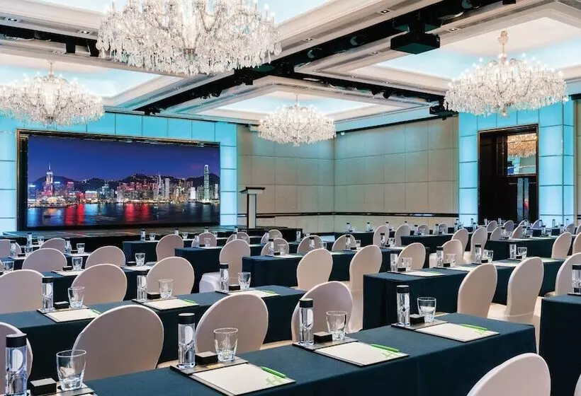 هتل Holiday Inn Golden Mile, An Ihg