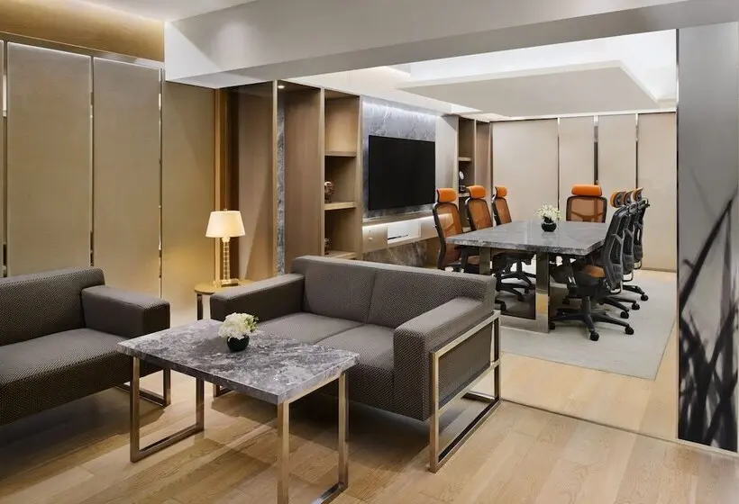 هتل The Park Lane Hong Kong, Autograph Collection