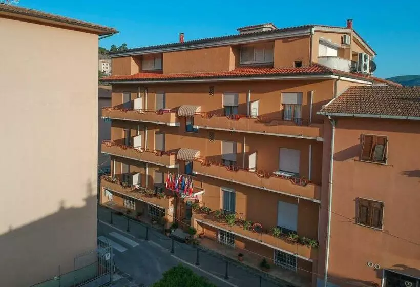 בית מלון כפרי Due Torri