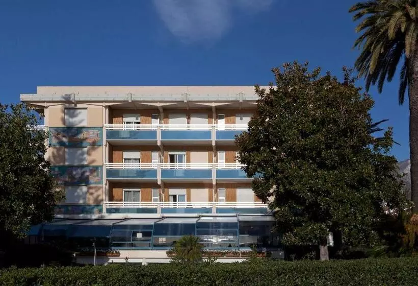 בית מלון כפרי Garden Lido