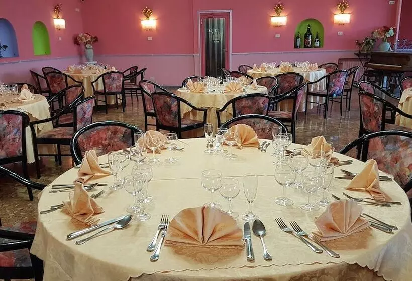 ホテル Grande Albergo Abruzzo