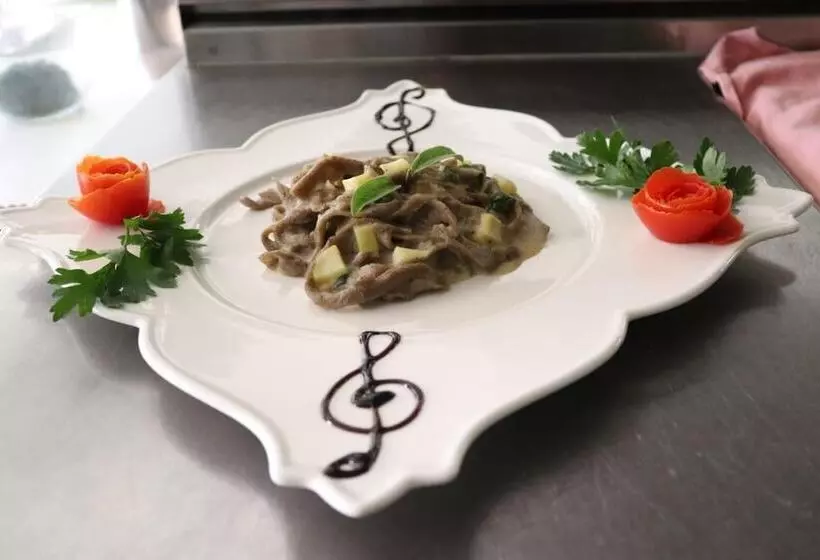 Отель Panorama Wellness & Resort