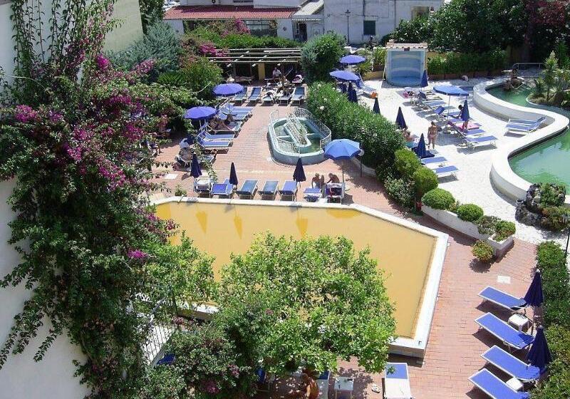 בית מלון כפרי Royal Terme