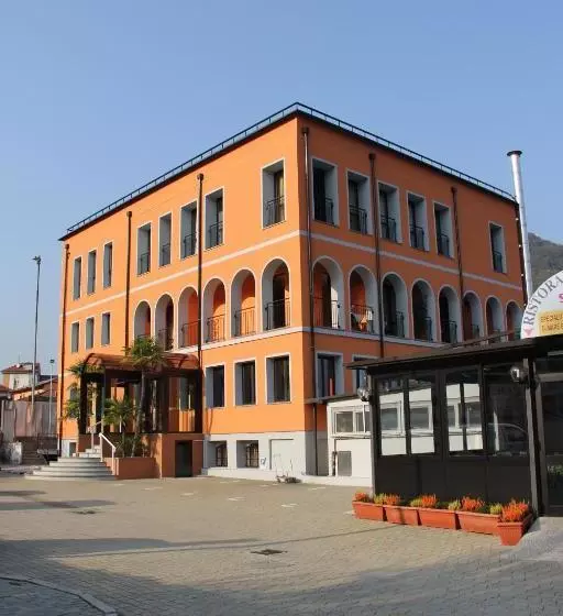 בית מלון כפרי Socrate