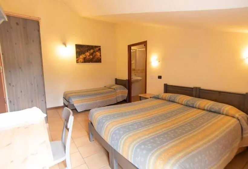 Отель Albergo Bucaneve