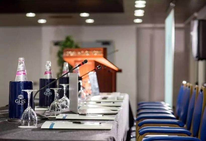 酒店 Astoria Palace