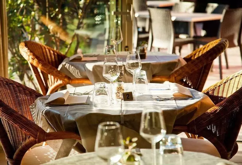 Отель La Palomba