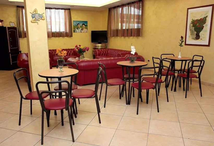 Отель La Tartaruga