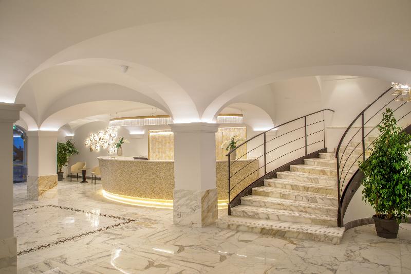 Shangri La Roma By Omnia Hotels