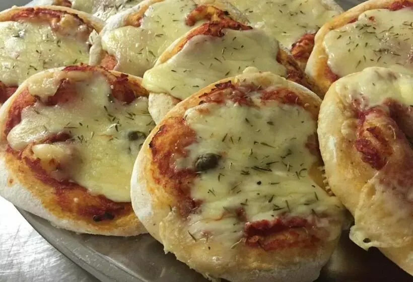 ホテル & Restaurant Storyville