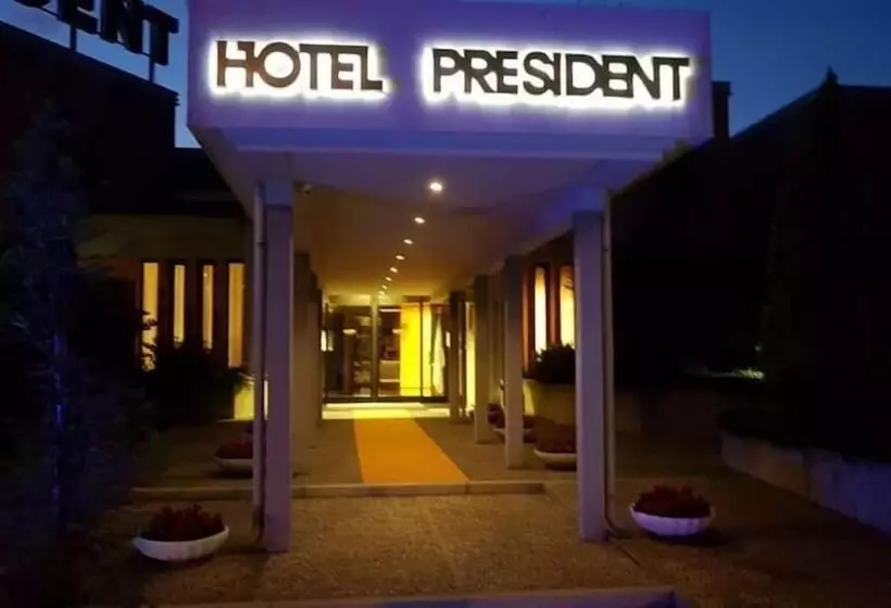 Grand Hotel President