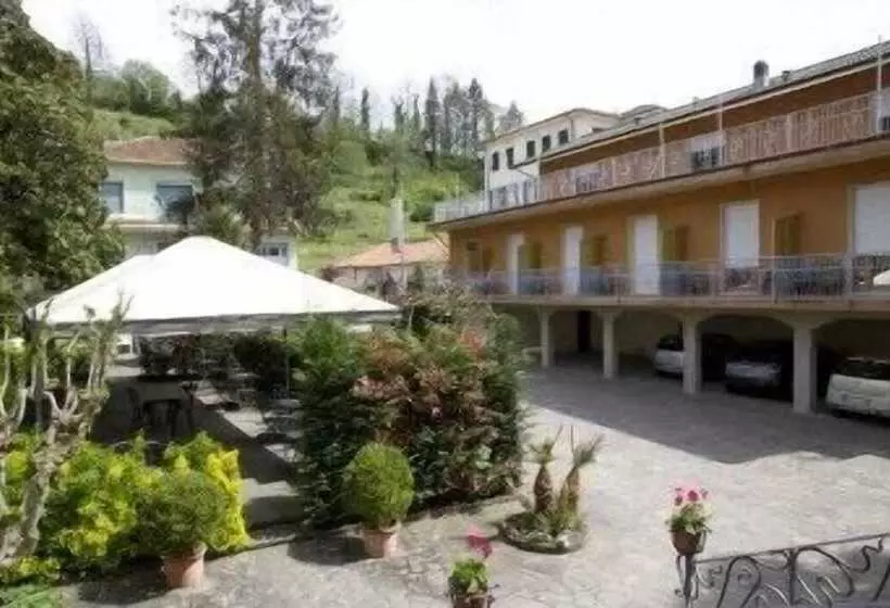 בית מלון כפרי Albergo Amici