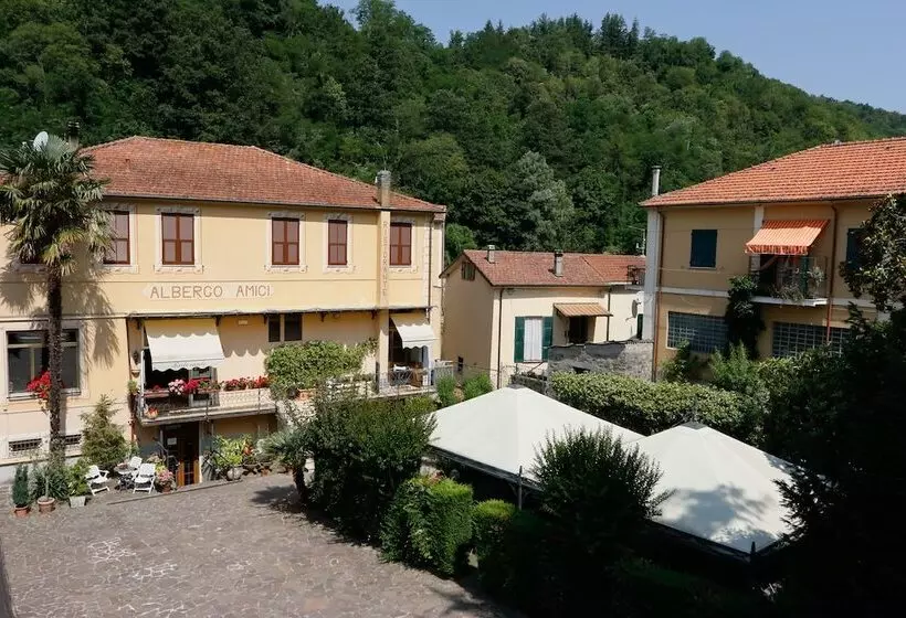 בית מלון כפרי Albergo Amici