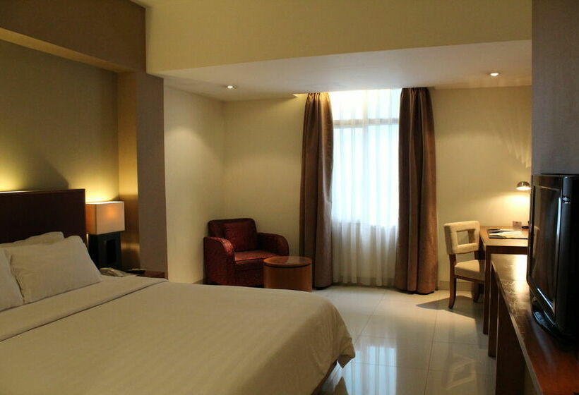 בית מלון כפרי Anggrek Shopping