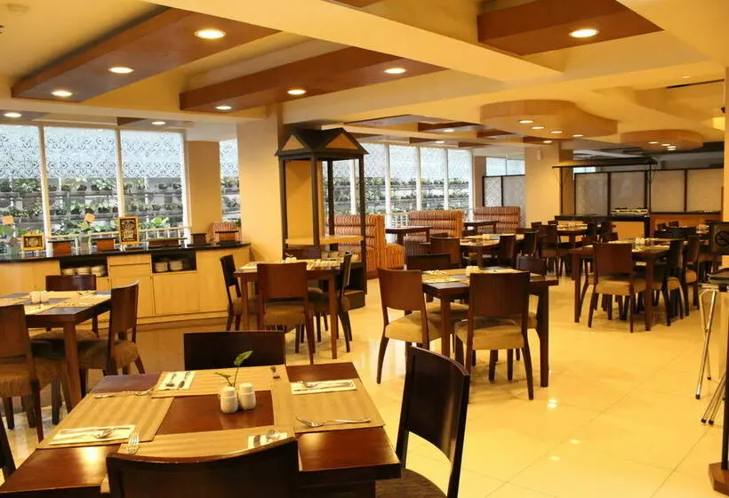 فندق Anggrek Shopping