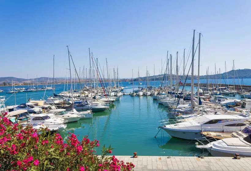 Отель Il Telamonio