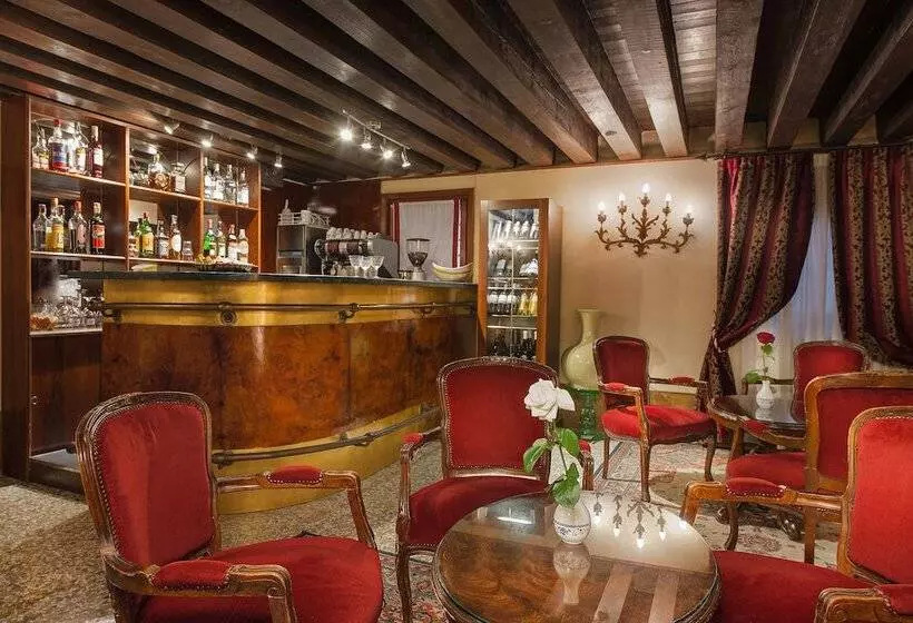 هتل Residenza D Epoca San Cassiano