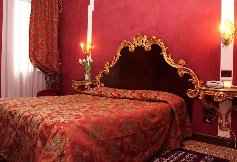 هتل Residenza D Epoca San Cassiano