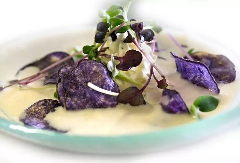 Отель Waldrast Dolomites