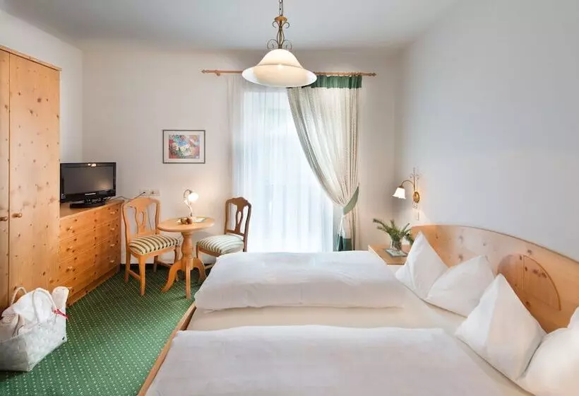 Отель Waldrast Dolomites