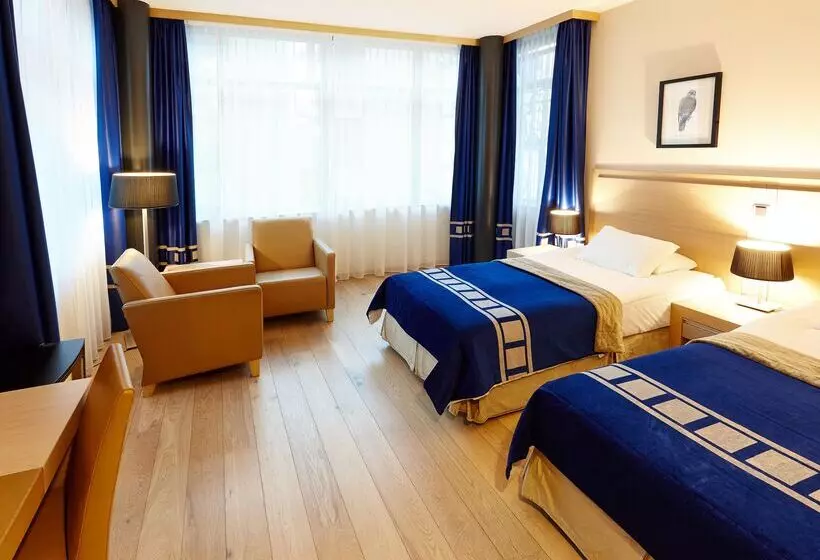 هتل Hótel Reykjavík Grand