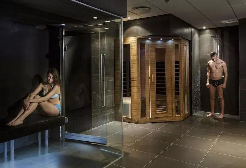 هتل Hótel Reykjavík Grand