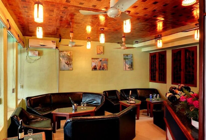 Hotel Ktdc Aranya Nivas Thekkady