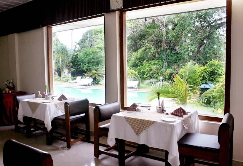 Hotel Ktdc Aranya Nivas Thekkady