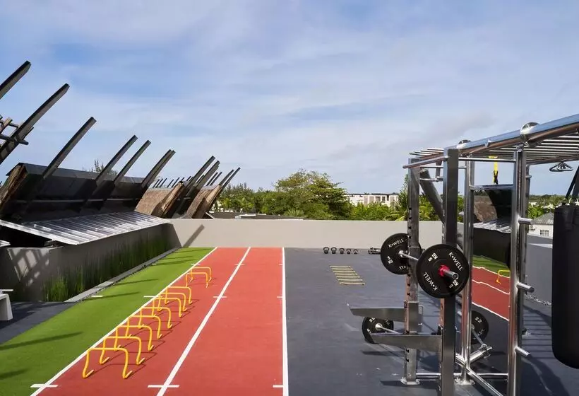 هتل Lux Grand Baie Resort & Residences