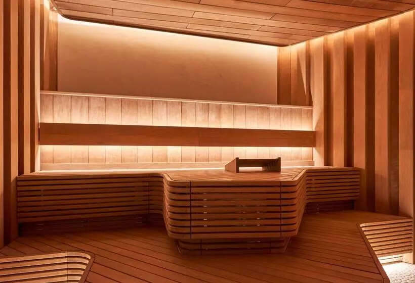 هتل Lux Grand Baie Resort & Residences