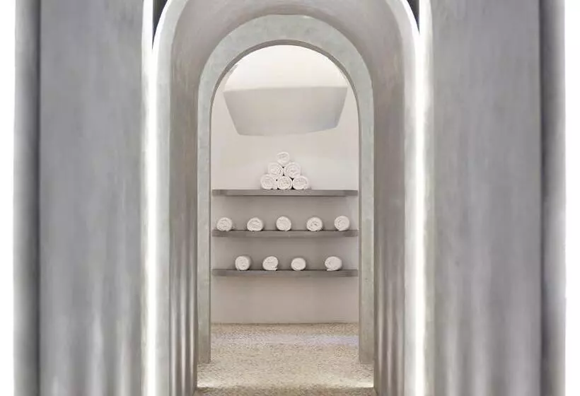 هتل Lux Grand Baie Resort & Residences