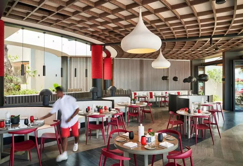 هتل Lux Grand Baie Resort & Residences