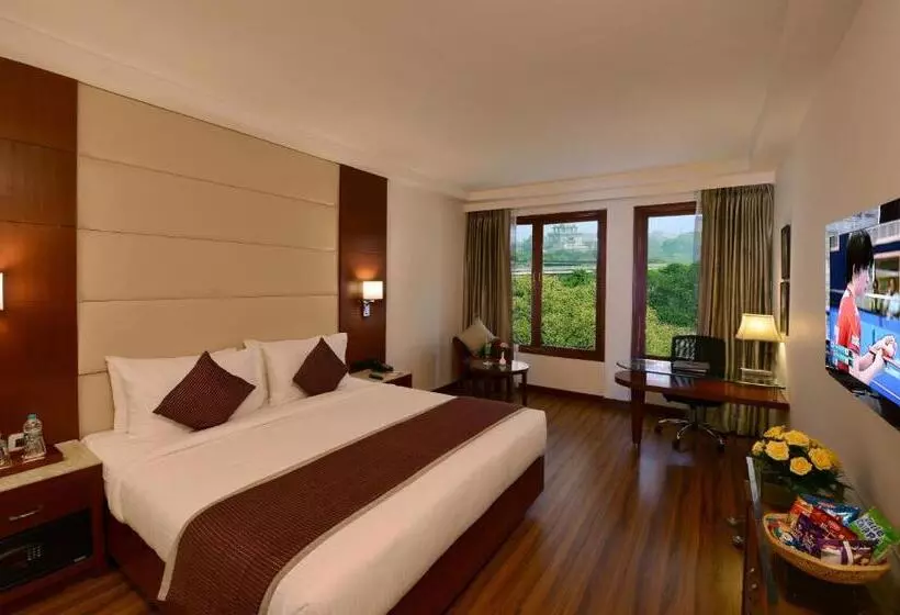 בית מלון כפרי Lords Plaza Jaipur