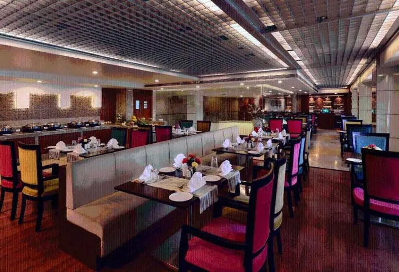 בית מלון כפרי Lords Plaza Jaipur