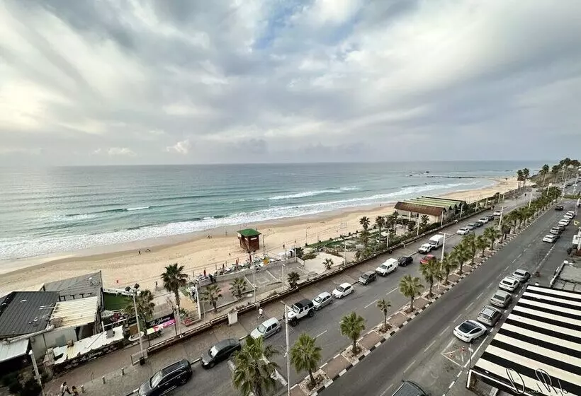 Hotel Roxon Sea Sand Bat Yam