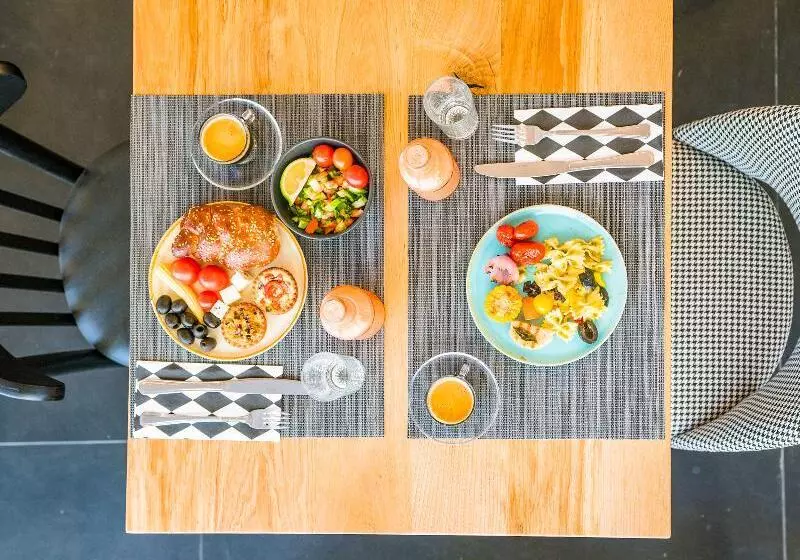 Hotel Roxon Sea Sand Bat Yam