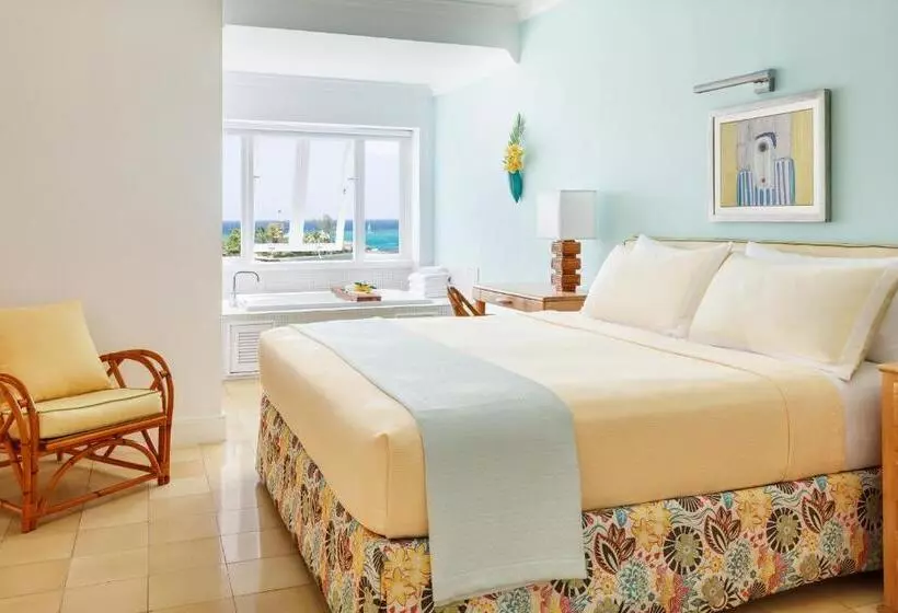 هتل Couples Tower Isle