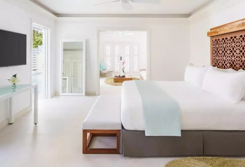 هتل Couples Tower Isle