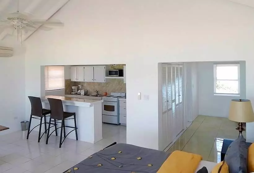 هتل Rendezvous Bay