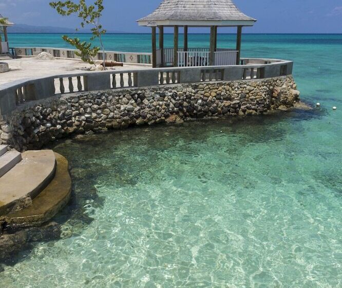 هتل Seagarden Beach Resort All Inclusive