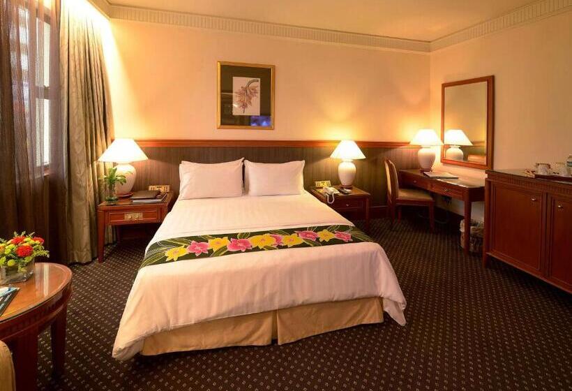 فندق The Jesselton