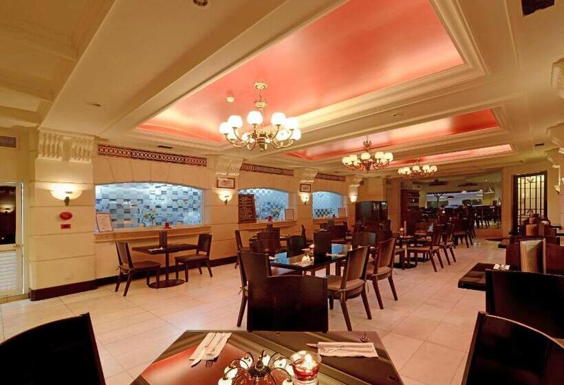 فندق The Jesselton