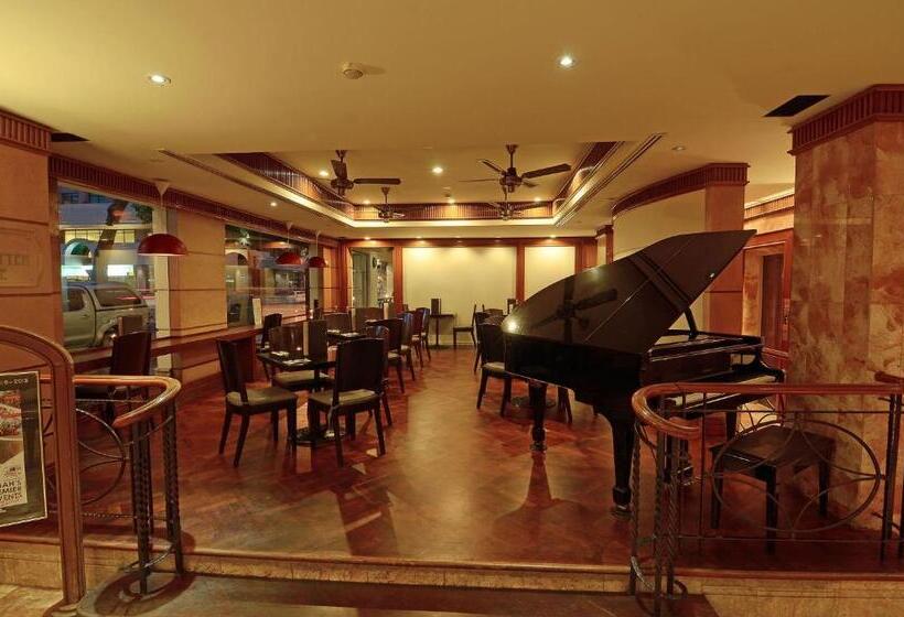 فندق The Jesselton