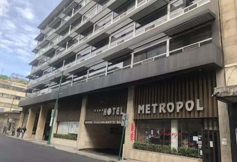 ホテル Metropol