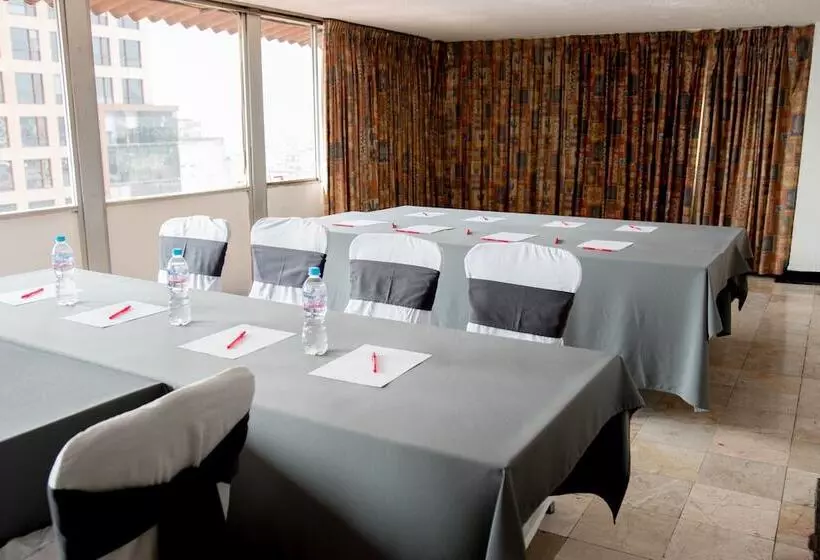 Отель San Francisco Centro Historico