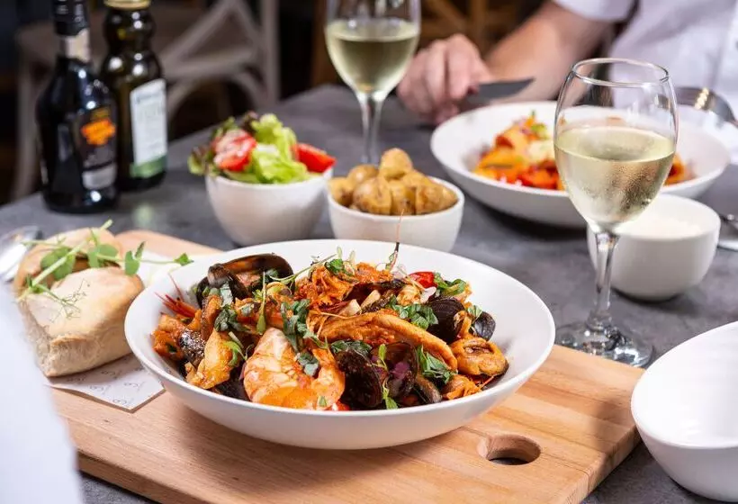 استراحتگاه Pergola Hotel & Spa